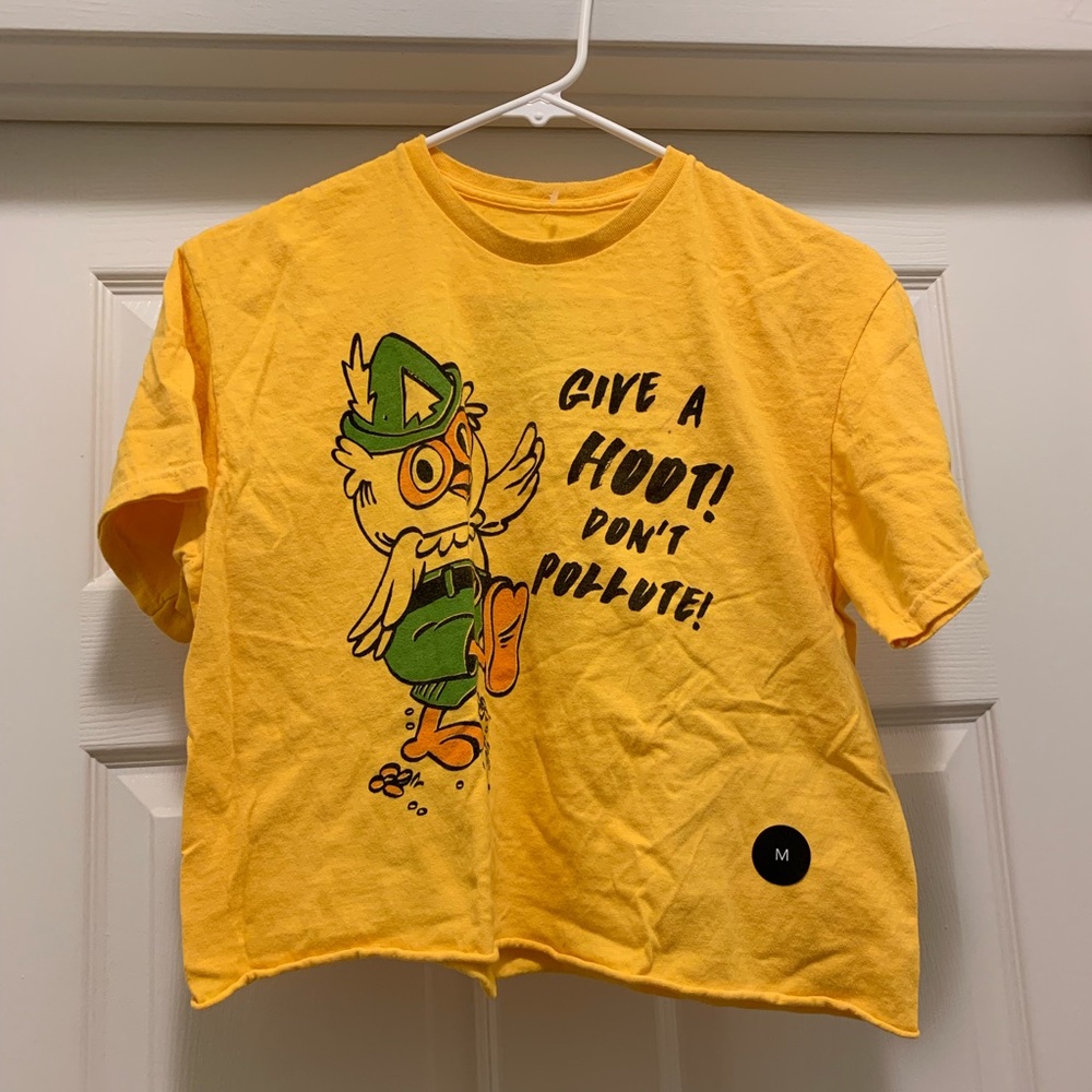 “Give a hoot” Mighty Fine crop tee size medium